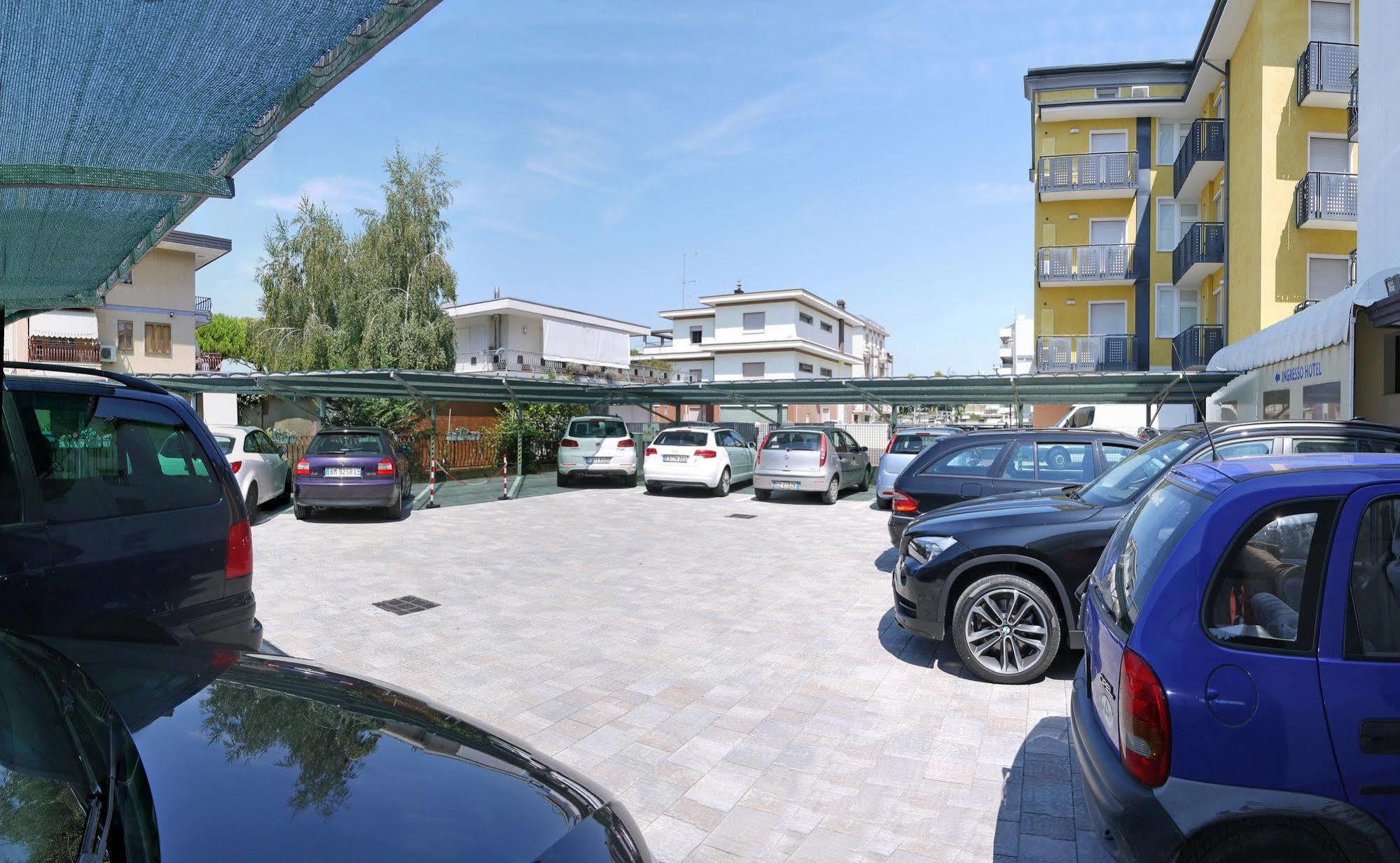 Hotel Bellaria Lido di Jesolo Kültér fotó